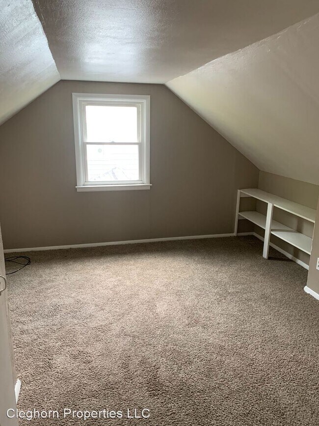 Building Photo - 3 br, 1 bath House - 361 McAlpine Street