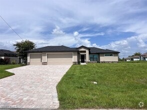 Building Photo - 2523 NW 26th Ave