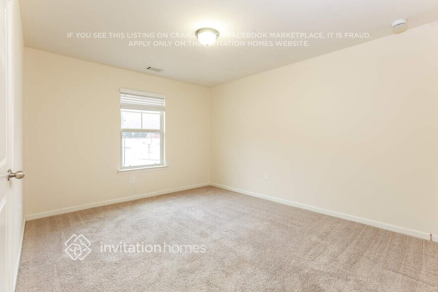 Building Photo - 2070 Stonebrook Dr