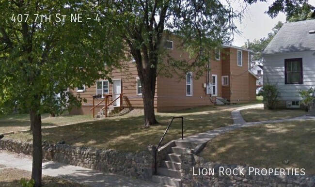 Primary Photo - 407 7th St NE