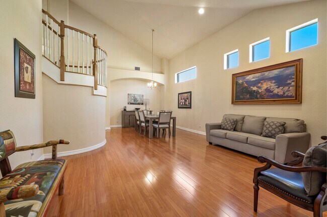 Building Photo - 12319 NW 77th Manor