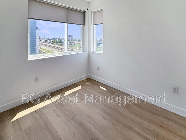 Building Photo - 3909 Wattling St
