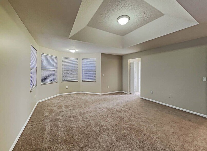 Building Photo - 17113 SW 49th Pl
