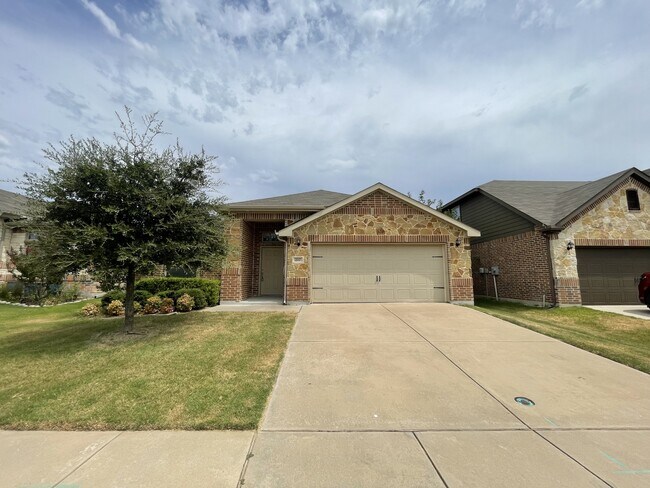 Primary Photo - 2537 Old Buck Dr