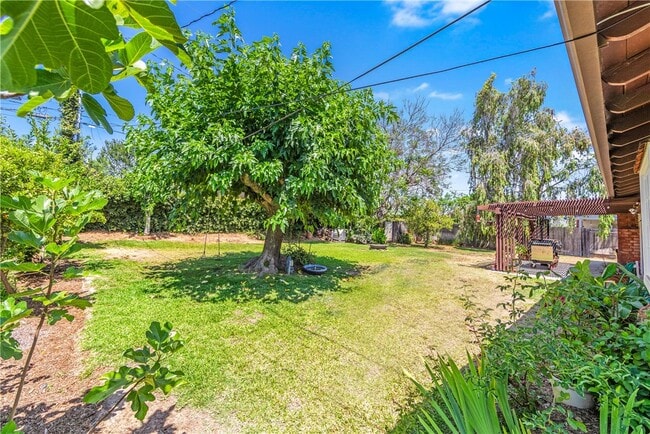 Building Photo - 1281 La Colina Dr