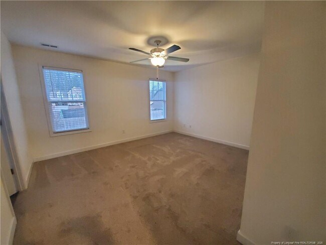 Building Photo - 1717 Cherrypoint Dr