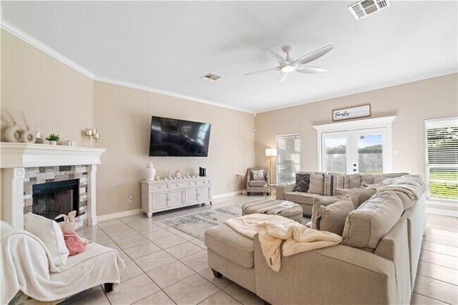 Building Photo - 2601 Wool Dr