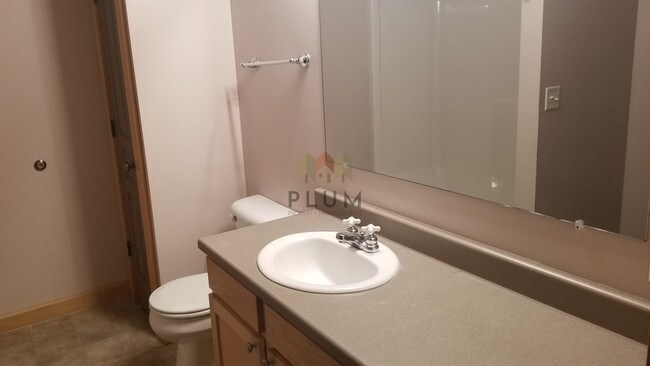 Building Photo - 2726 O'Shaughnesy St