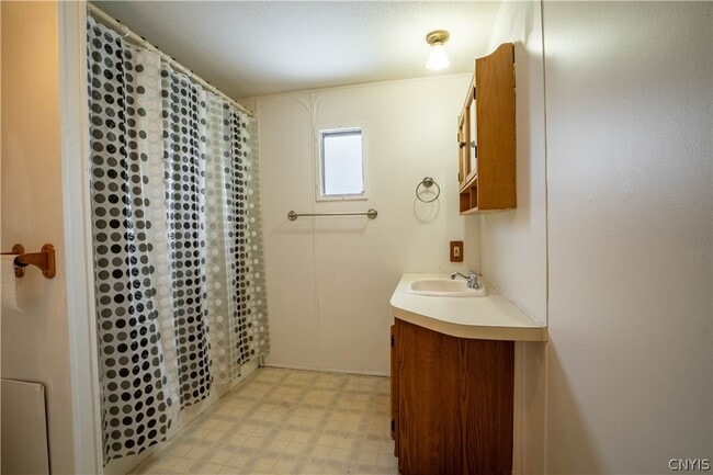 Building Photo - 108 Mountain View Ln