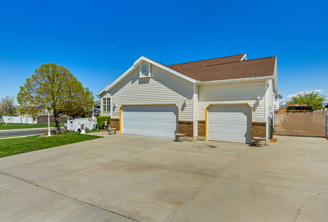 Building Photo - 4573 5505 W