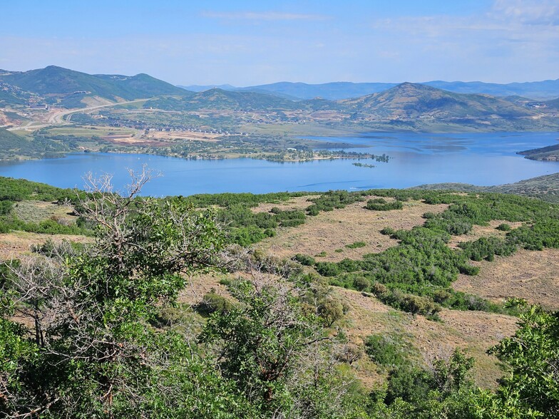 Building Photo - 1073 N Ml Rd