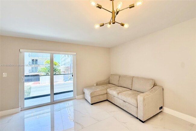 Building Photo - 4122 Collins Ave