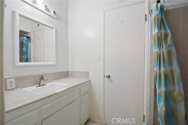 Building Photo - 657 S Evanwood Ave