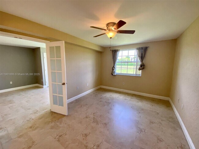 Building Photo - 2851 N Oakland Forest Dr