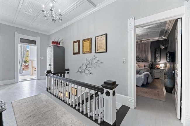 Building Photo - 123 1/2 Stone Street Unit