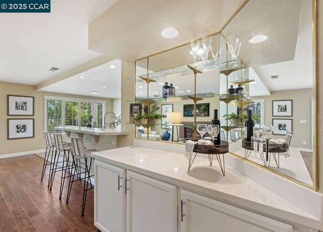 Building Photo - 1143 Cheshire Cir