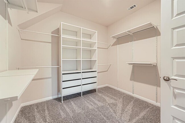 Building Photo - 2871 Mill Run Bnd