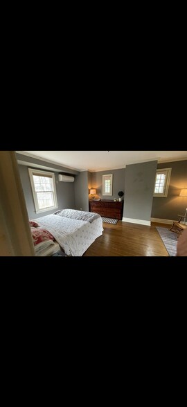 Building Photo - 88 W Minnehaha Pky
