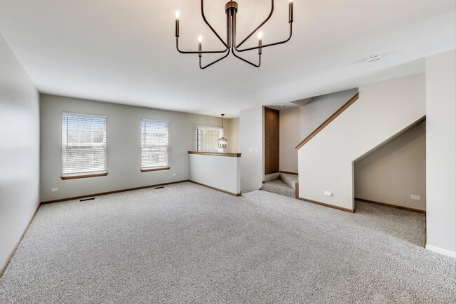 Building Photo - 985 Manchester Cir