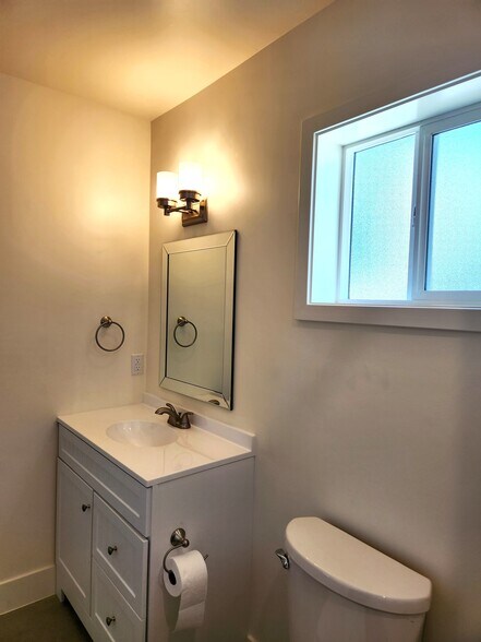 Building Photo - 6235 Aura Ave