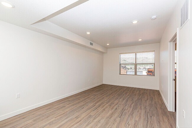 Building Photo - Newly Built Park City Home Just Before Win...