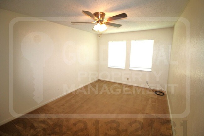 Building Photo - 1706 Cole St