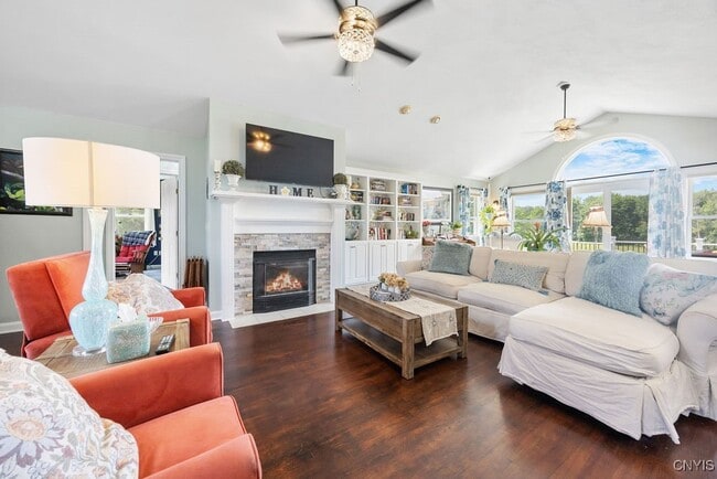 Building Photo - 5479 Lake Rd