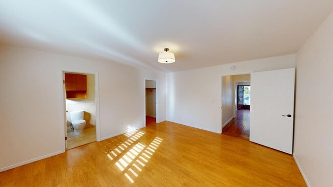 Building Photo - Modern Comfort Meets Everyday Convenience ...