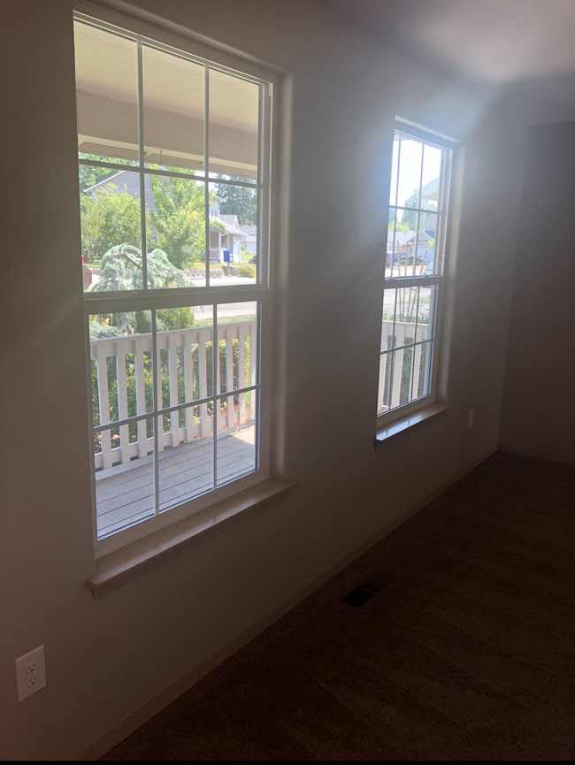 living room view - 115 Haylen Dr