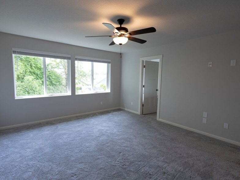 Building Photo - 13309 NE 114th Way