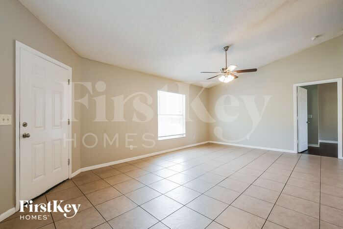 Building Photo - 7564 Groveoak Dr