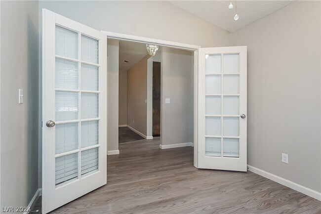 Building Photo - 1806 Mazzanti Way