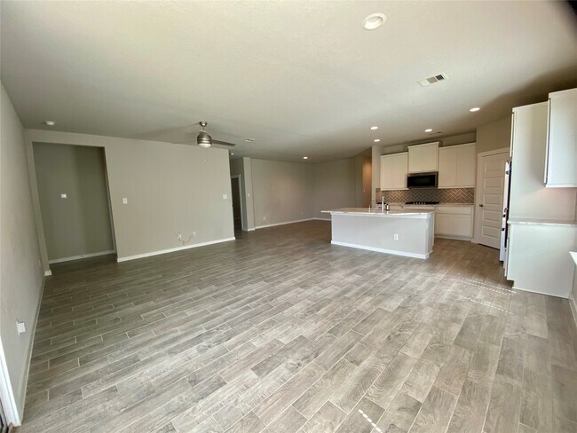 Building Photo - 28503 Hannahs Harbor Ln