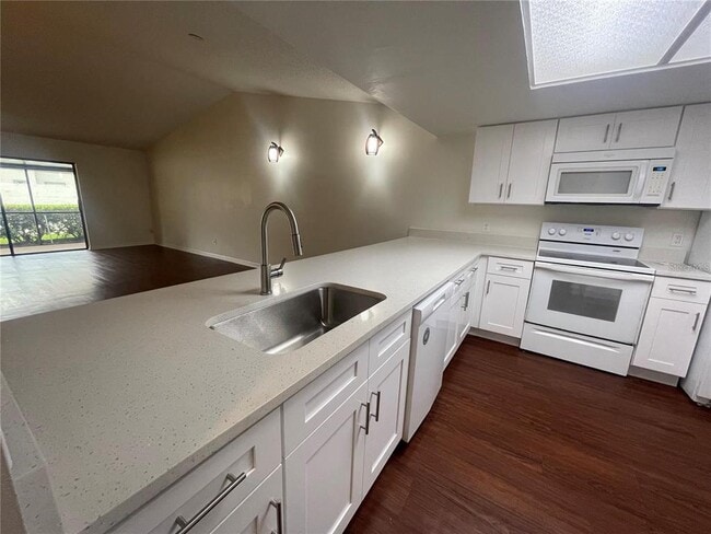 Building Photo - 18302 Aintree Ct