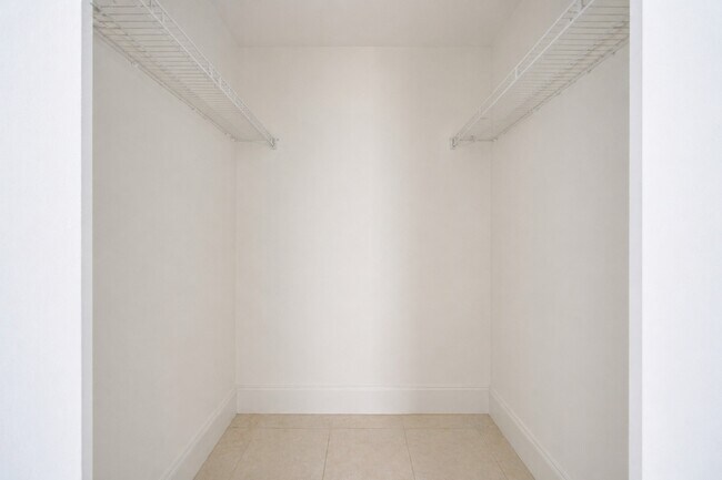 Building Photo - 255 Galen Dr