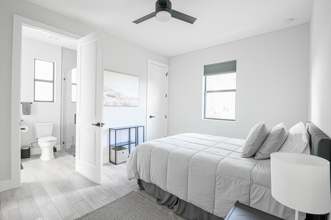 Building Photo - 3432 SW 8th St