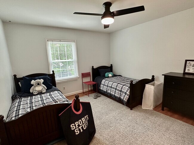 Building Photo - 1835 Manor Mill Rd