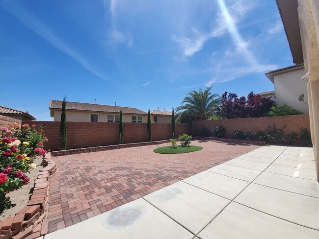 Building Photo - 11077 Crystal Crest Ct