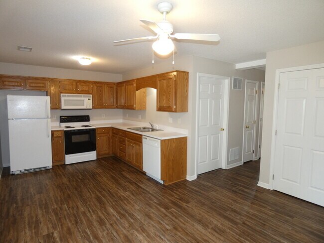 Building Photo - Beautiful Duplex in Gladstone, MO