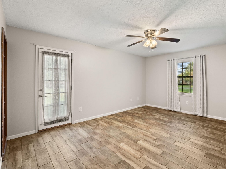 Building Photo - 249 Calhoun Dairy Dr