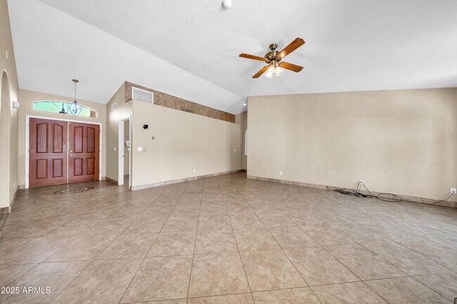 Building Photo - 5639 E Aire Libre Ave