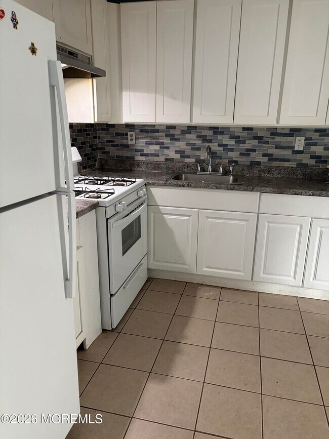 Building Photo - 81 Schooner Ave