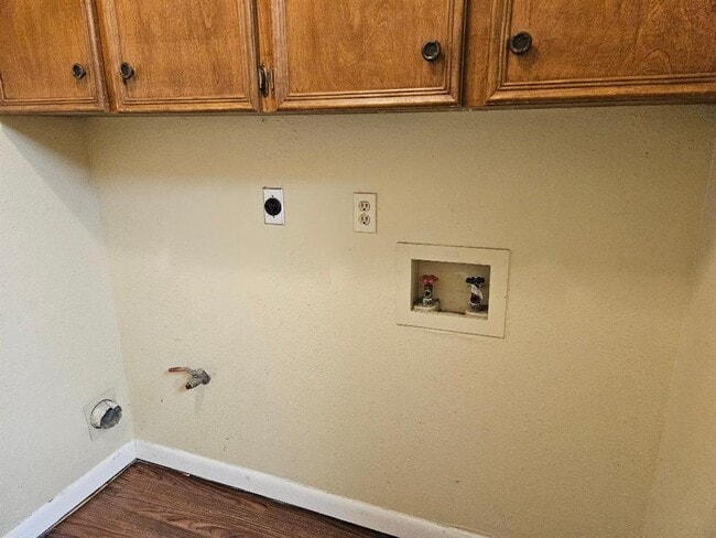 Building Photo - 16 N Ave A