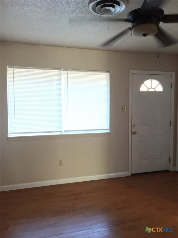 Building Photo - 901 Park Ave