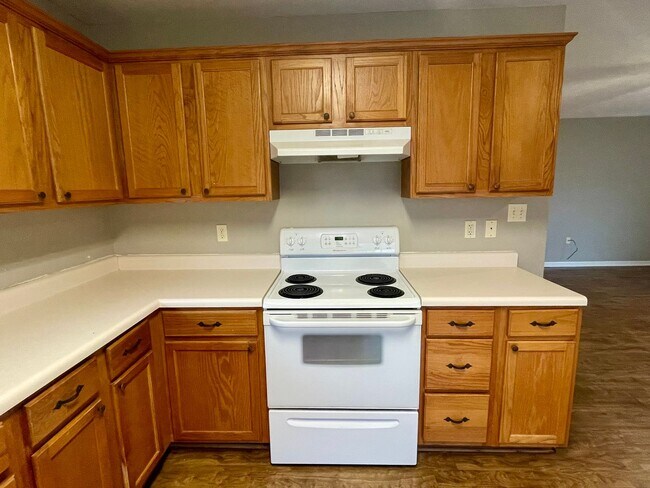 Building Photo - 1361 Davis St