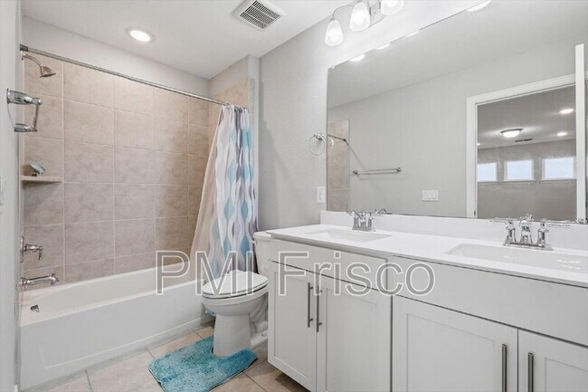 Building Photo - 817 Adelyn St