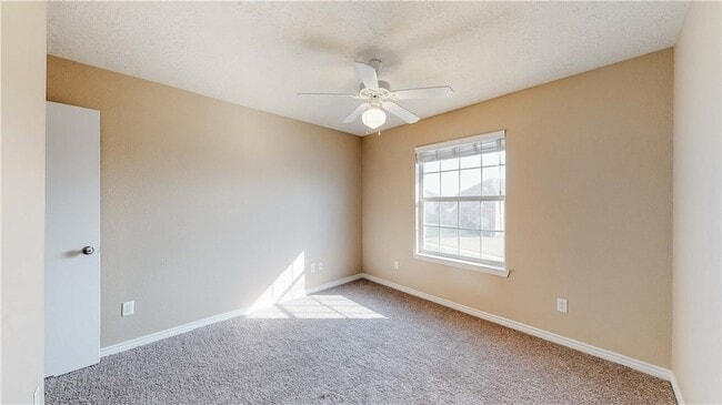 Building Photo - 4023 Southern Trace Dr