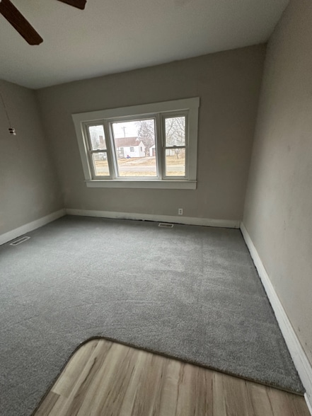 Building Photo - 104 2nd Ave