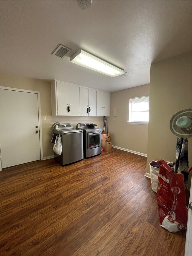 Building Photo - 2301 TX-19