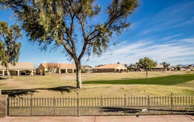 Building Photo - 1961 E Lipan Blvd